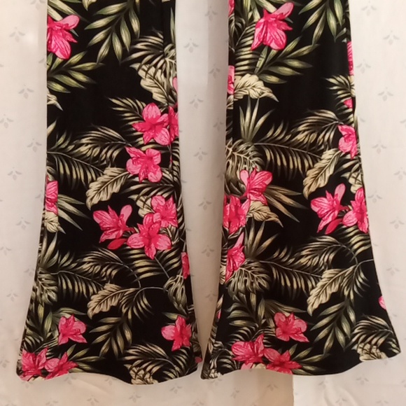 No Boundaries Bell Bottom Pants - Picture 3 of 6